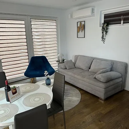 Holiday home Am Seepark -j&k Goch